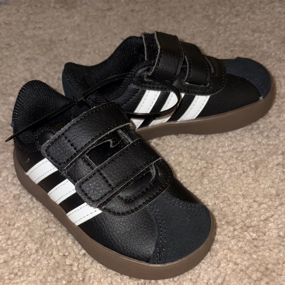adidas Other - adidas Kids Black & White Velcro Sneakers